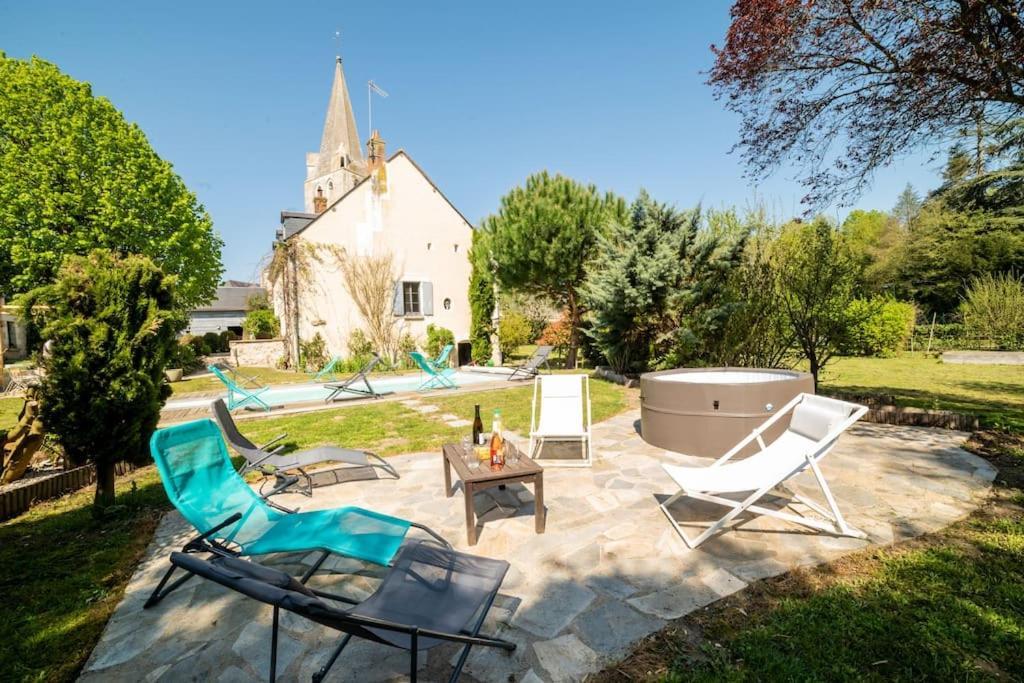 Le Clos Du Tilleul Fabuleuse Propriete 15 A 30 Pers Piscine Au Coeur D'Un Charmant Village Thilouze Extérieur photo