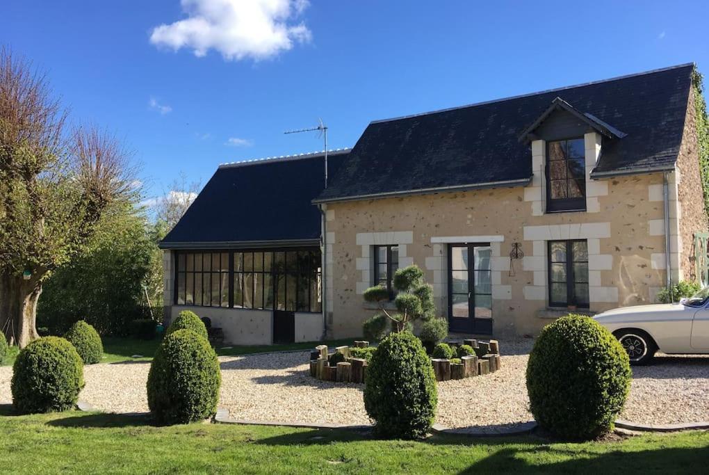 Le Clos Du Tilleul Fabuleuse Propriete 15 A 30 Pers Piscine Au Coeur D'Un Charmant Village Thilouze Extérieur photo